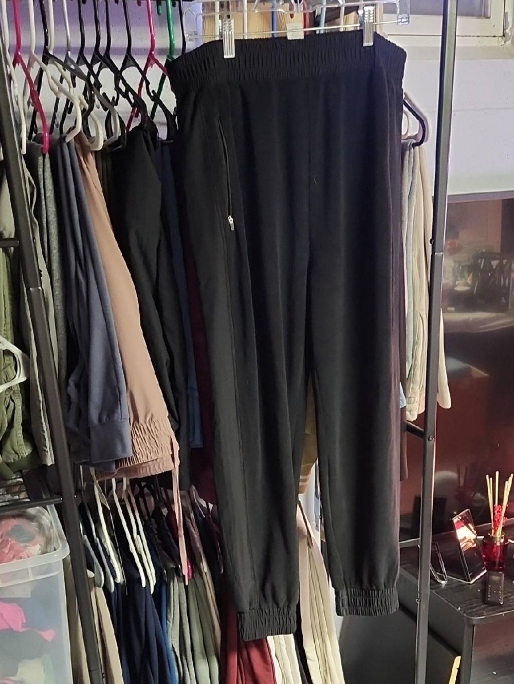 Black Women's Elastic-Waist Jogger Pants